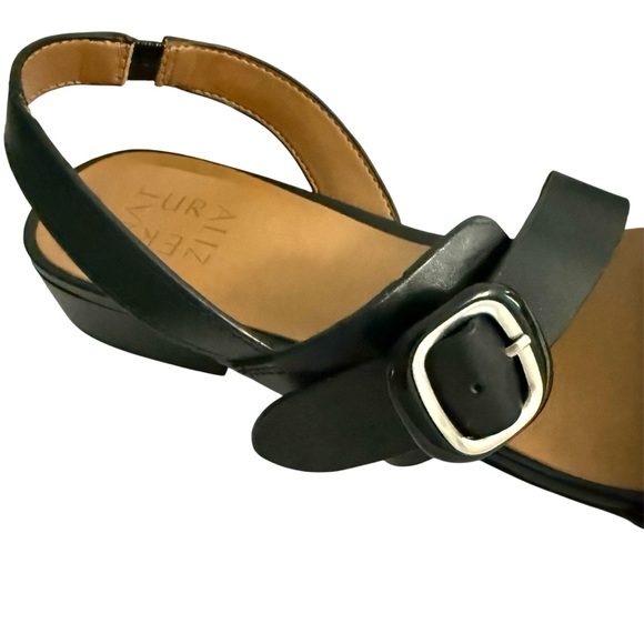 Naturalizer Meesha Slingback Sandals Block Heel Buckle Detail Black Size 9.5 - Picture 2 of 10